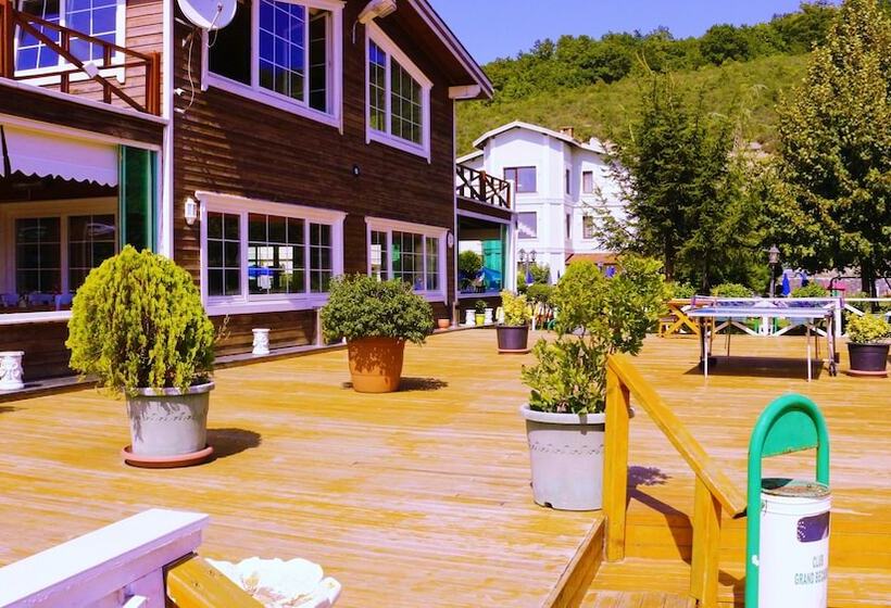 فندق Club Grand Becassier