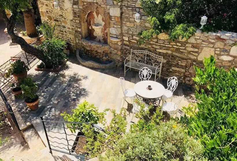Hotel Kocca Ev
