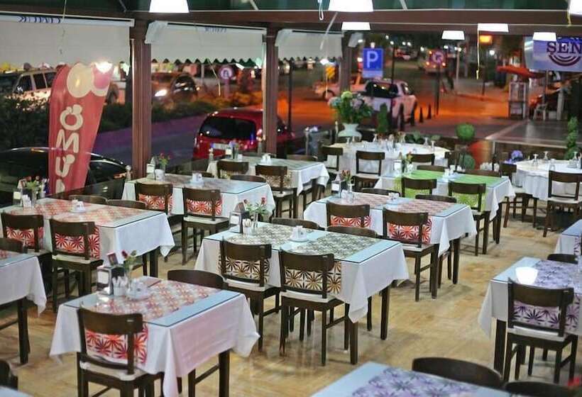 בית מלון כפרי Omur