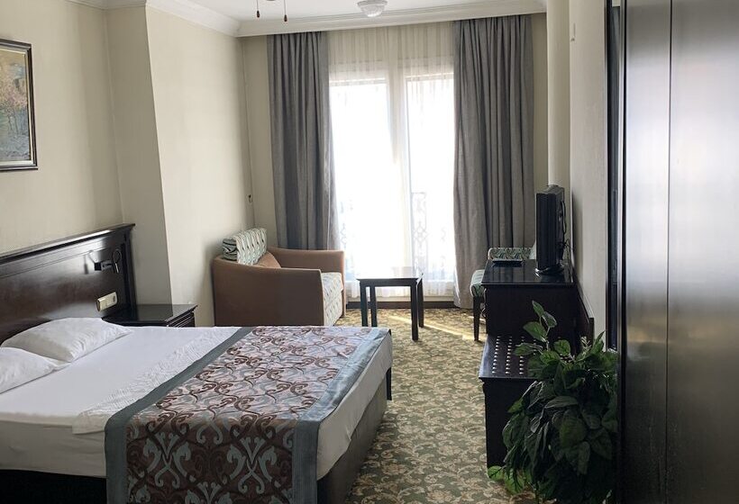 בית מלון כפרי Omur