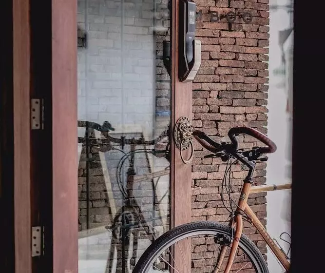 ユースホステル Urbanbamboo