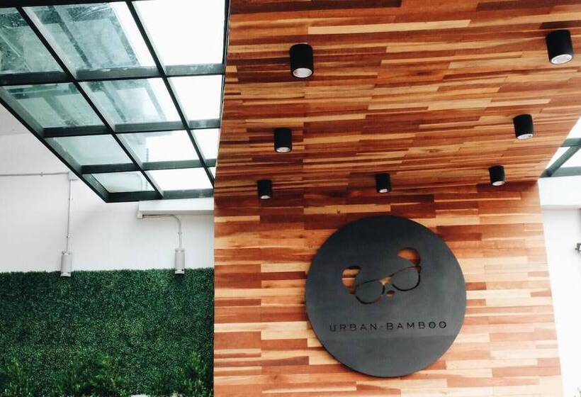 ユースホステル Urbanbamboo