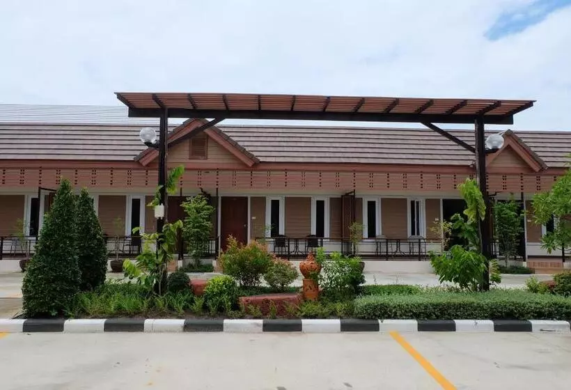 Baan Por Pla Resort