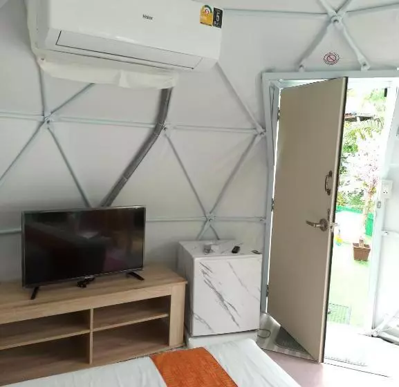 Everest Resort Samui   Sha Plus