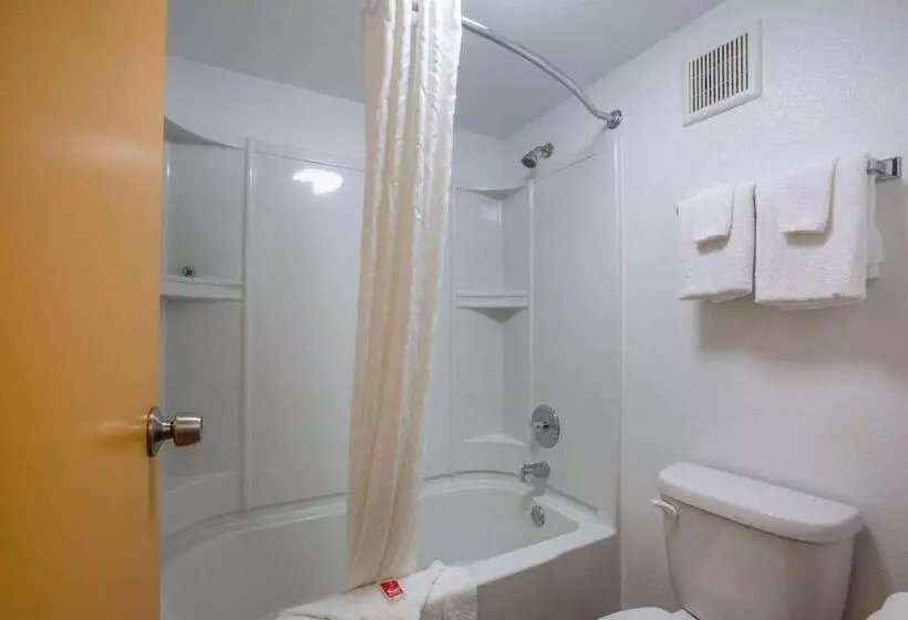 ホテル Econo Lodge