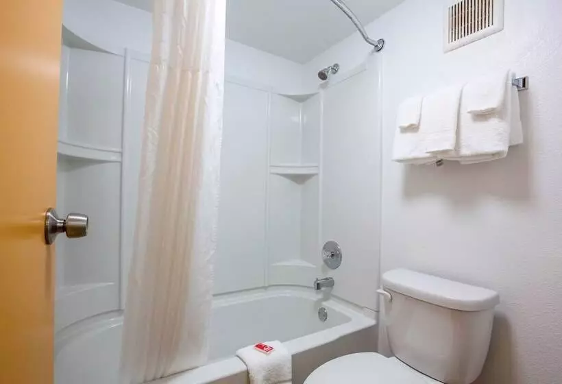 ホテル Econo Lodge