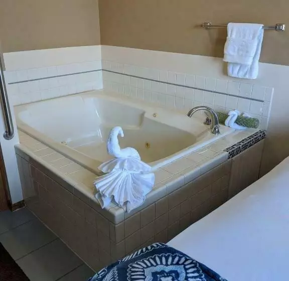 Hotelli Hillcrest Inn