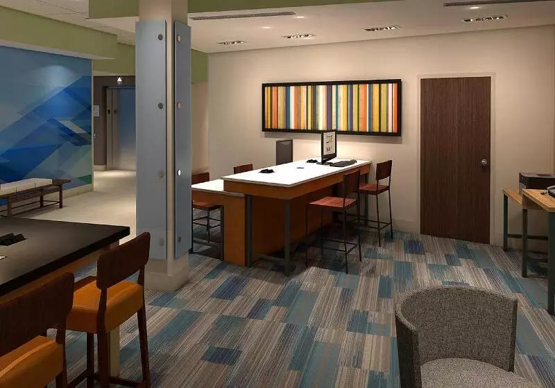 ホテル Holiday Inn Express & Suites Dallas Ne Arboretum