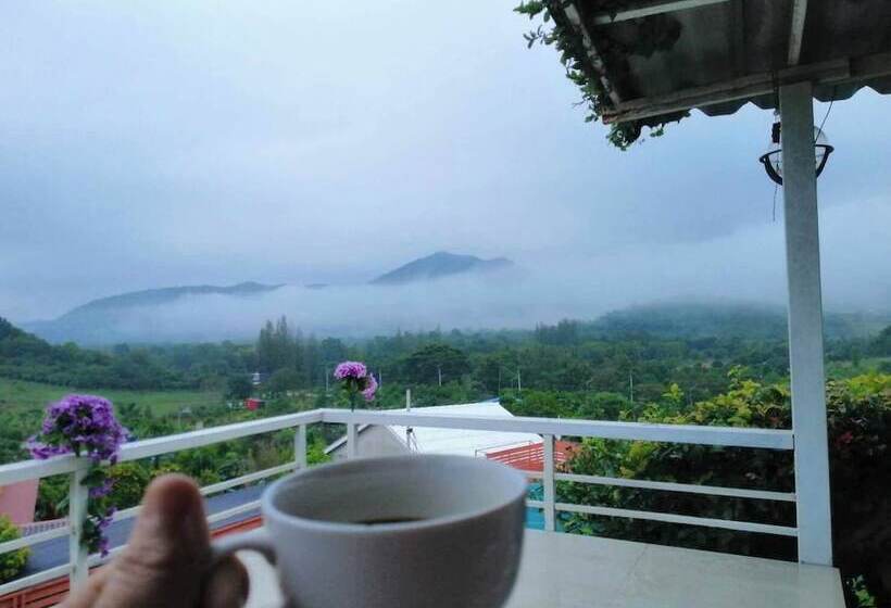 בית מלון כפרי Ingmhok Country Mountain View Resort