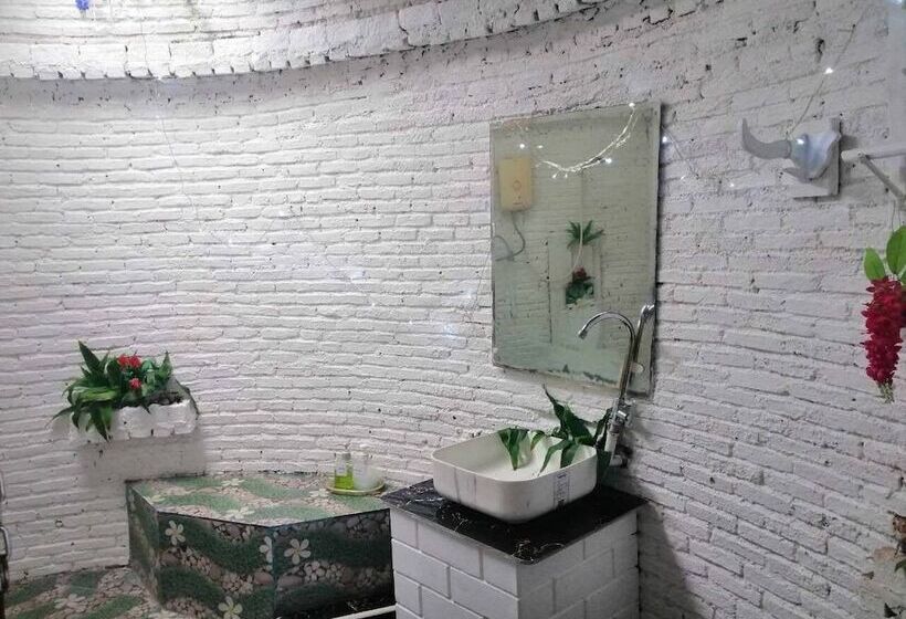 בית מלון כפרי Ingmhok Country Mountain View Resort