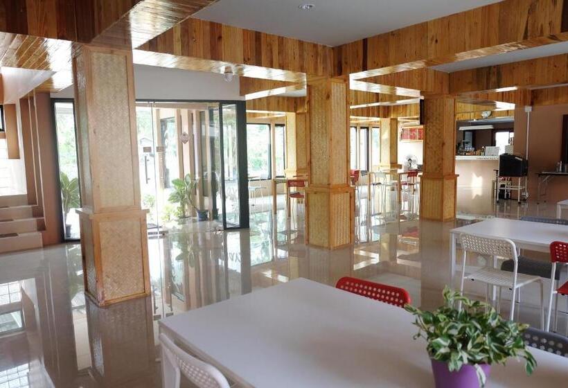 Hotel Juntima Place At Amphawa