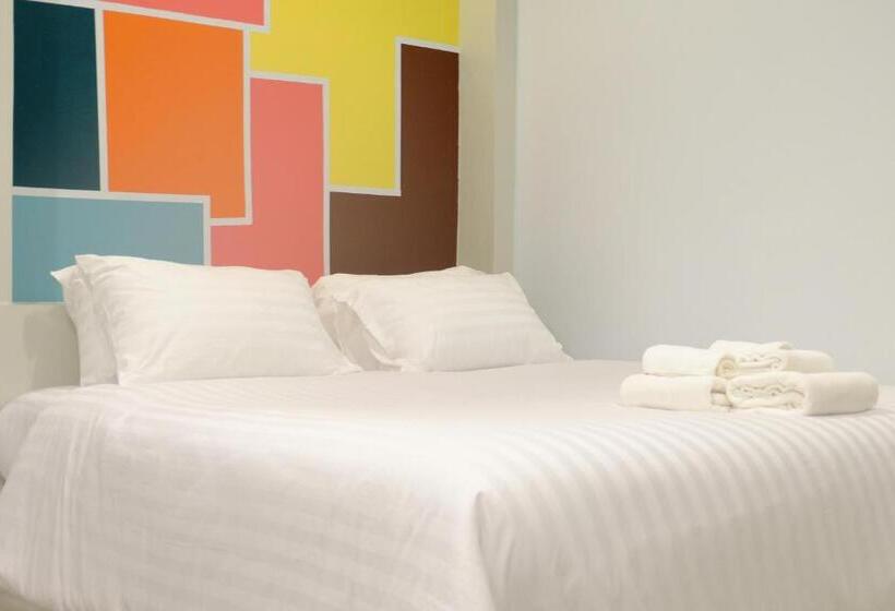 Hotel Juntima Place At Amphawa