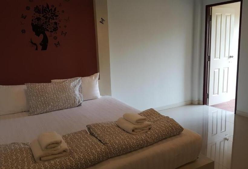 Hotel Juntima Place At Amphawa