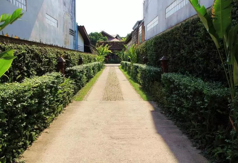ホテル Namkhong Guesthouse And Resort