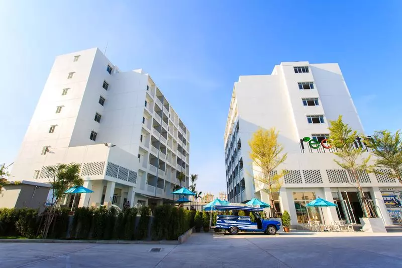 هتل Recenta Phuket Suanluang