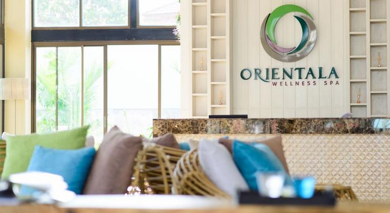 هتل Recenta Phuket Suanluang