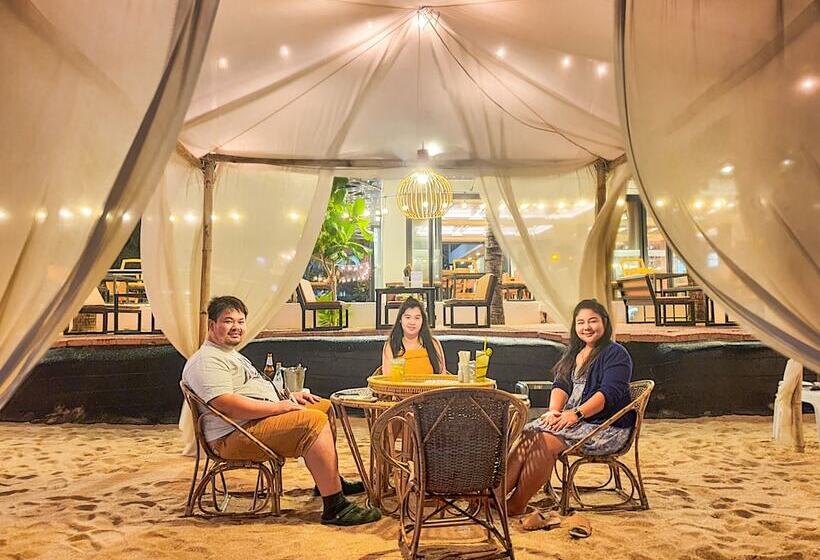 Otel Saint Tropez Beach