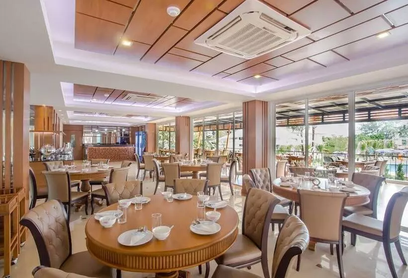 Hotelli Saint Tropez Beach
