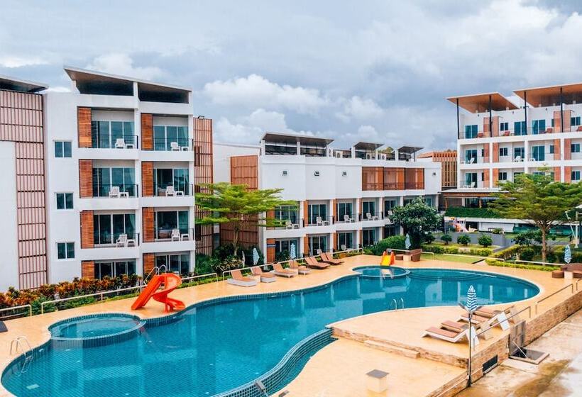 Otel Saint Tropez Beach