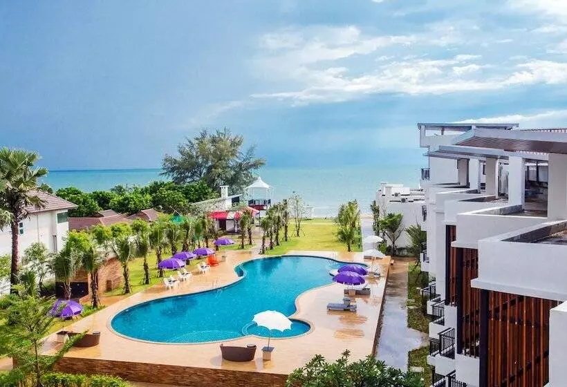 Hotelli Saint Tropez Beach