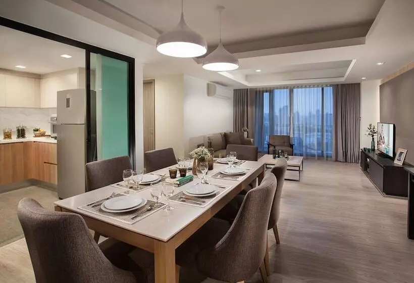 هتل Somerset Ekamai Bangkok