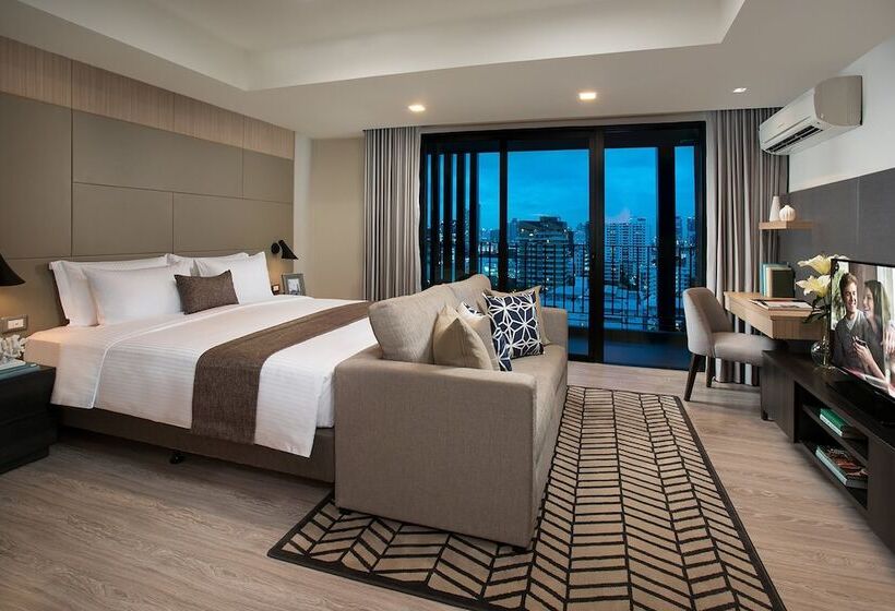 ホテル Somerset Ekamai Bangkok