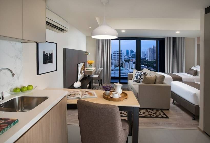 ホテル Somerset Ekamai Bangkok