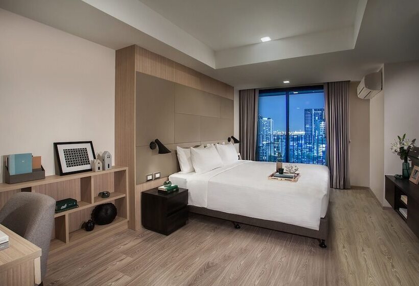 ホテル Somerset Ekamai Bangkok