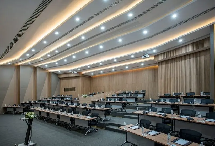 هتل Somerset Ekamai Bangkok