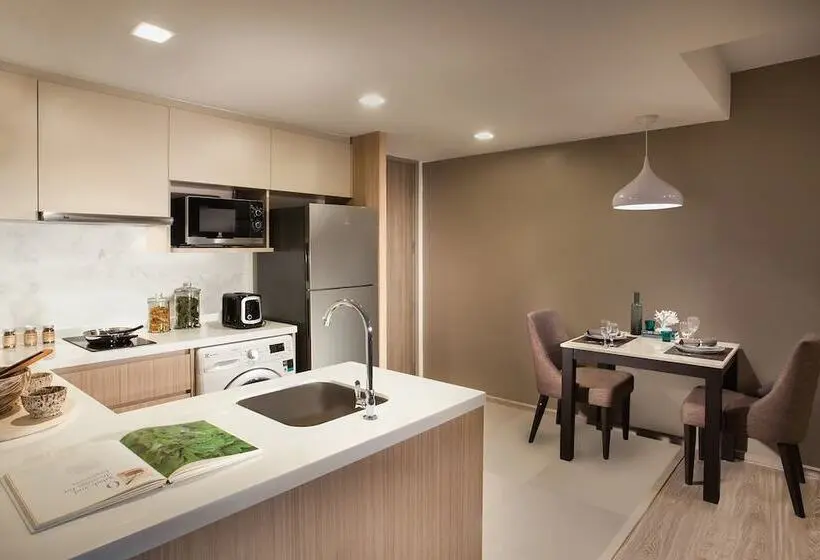 هتل Somerset Ekamai Bangkok