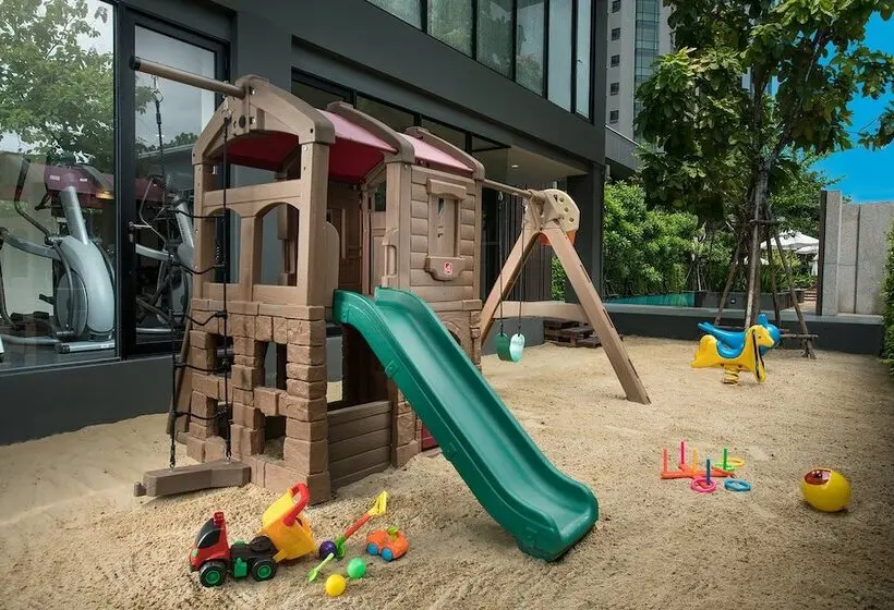 هتل Somerset Ekamai Bangkok