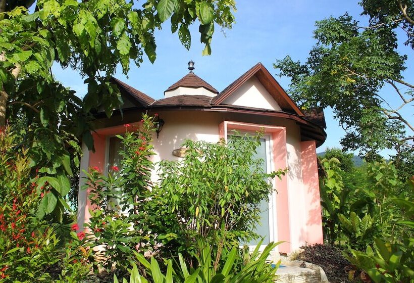 בית מלון כפרי The Happiness Resort