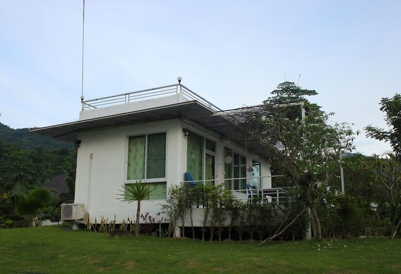 בית מלון כפרי The Happiness Resort