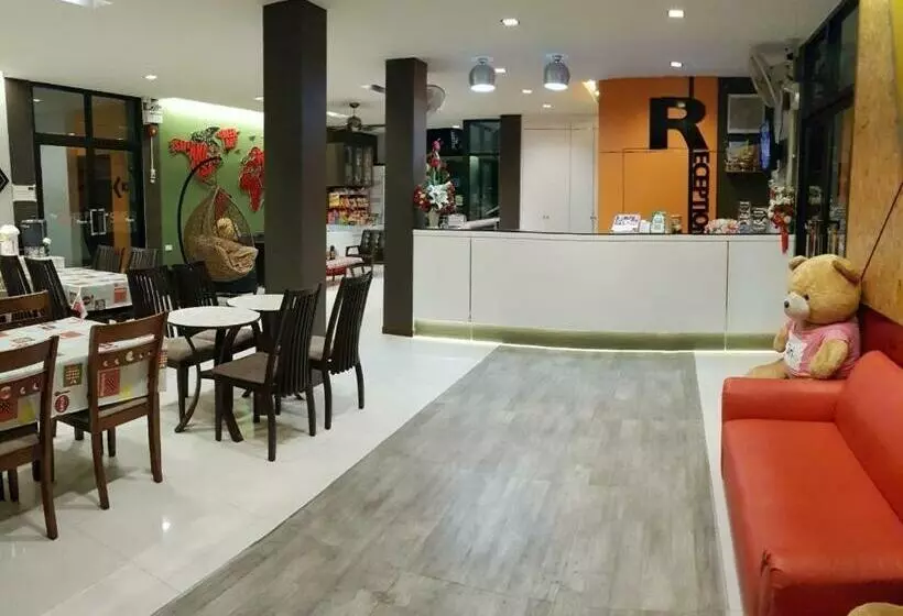 ホテル The Siri Place