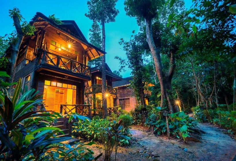 渡假胜地  Art S Riverview Lodge