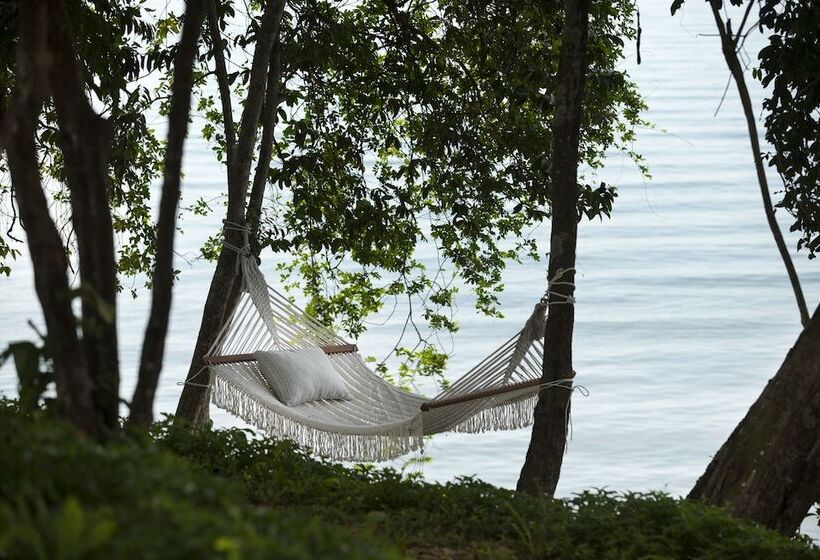 The Shellsea Krabi I Luxury Beach Front Resort & Pool Villa