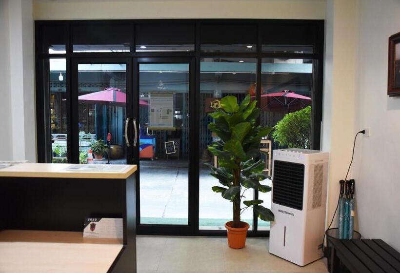 هاستل Chaiwat Guesthouse