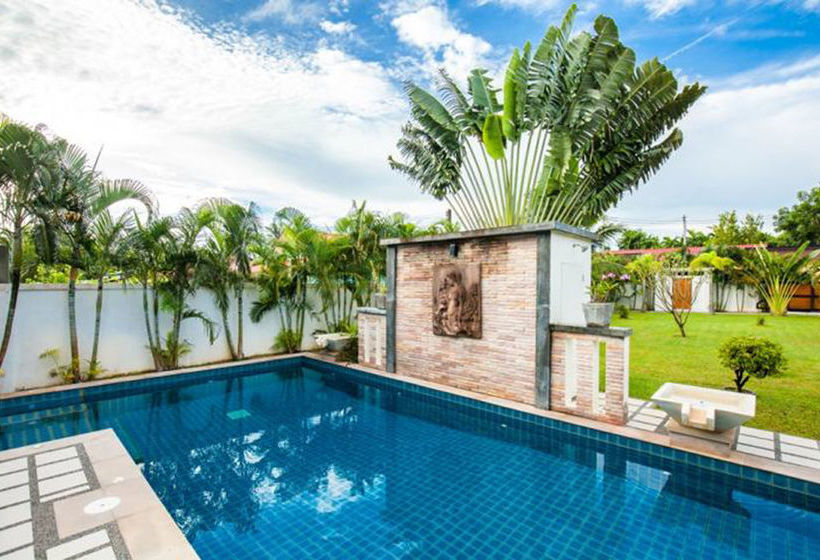 Champagne Villa By G Estate