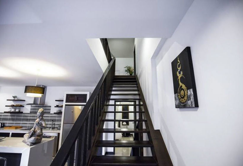 Champagne Villa By G Estate