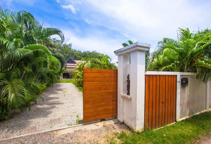 Champagne Villa By G Estate