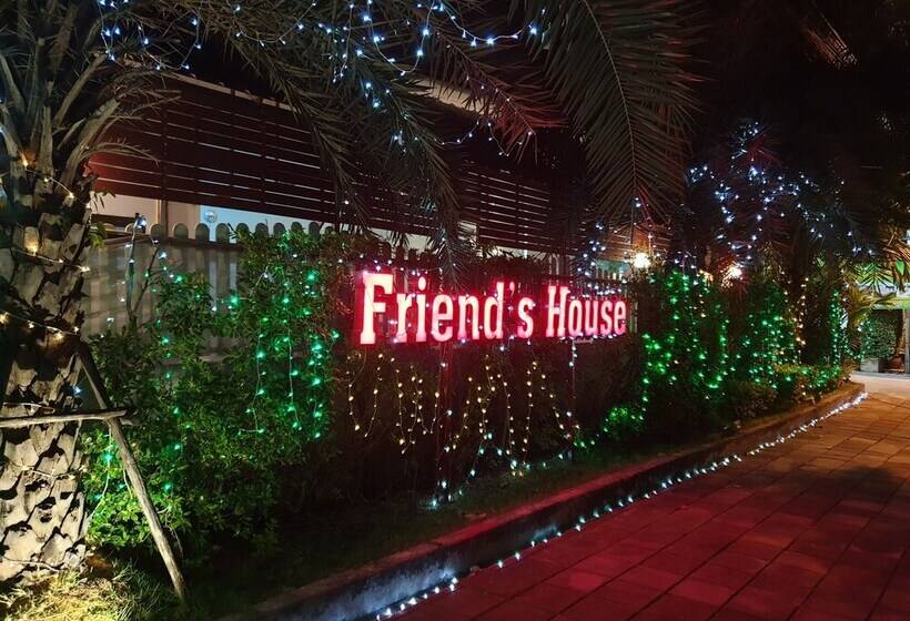 Friends House Resort