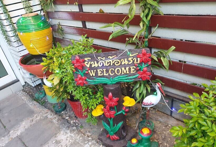 Friends House Resort