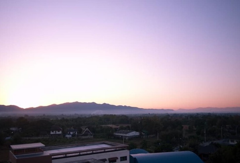 Abizz Hotel Lampang Airport