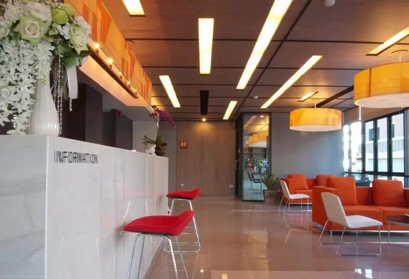 Abizz Hotel Lampang Airport