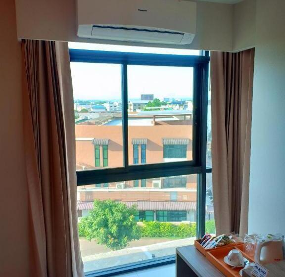 Abizz Hotel Lampang Airport