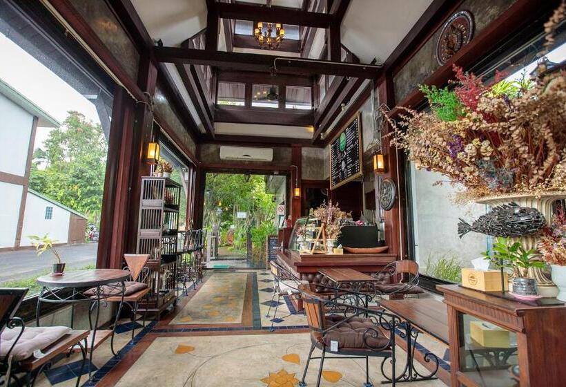 Отель Huen Jao Ban