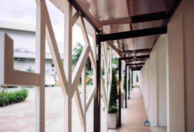 בית מלון כפרי Maalamaii