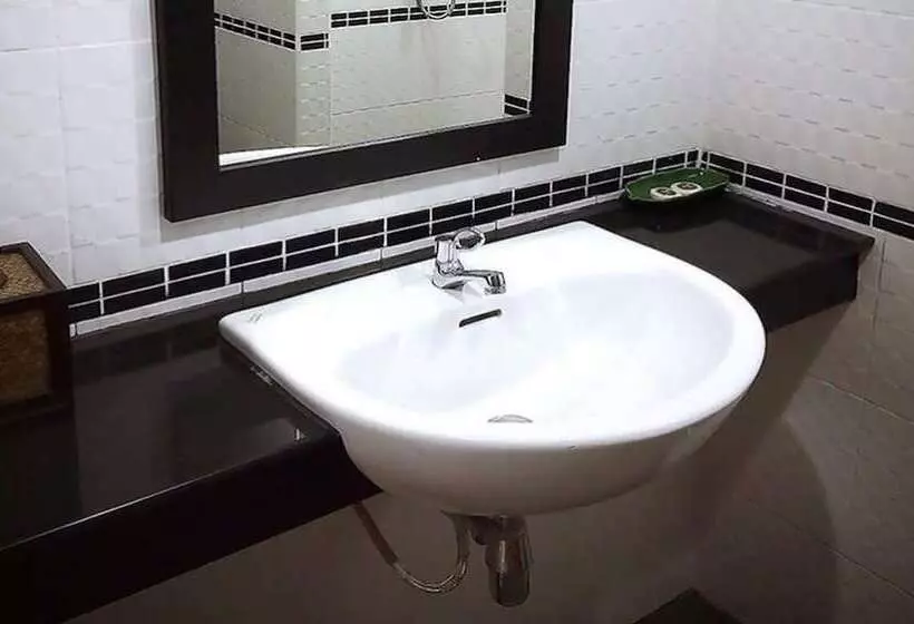 ホテル Nichravee Resort Ubon Ratchathani