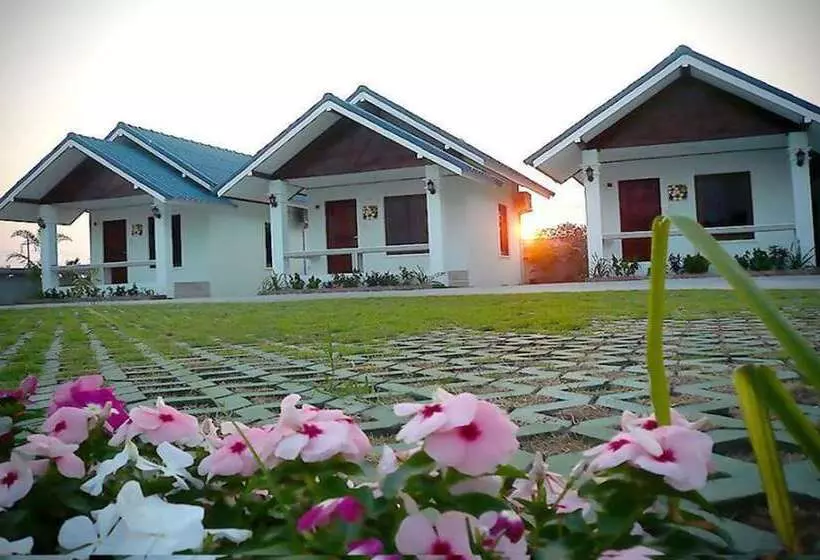 ホテル Nichravee Resort Ubon Ratchathani