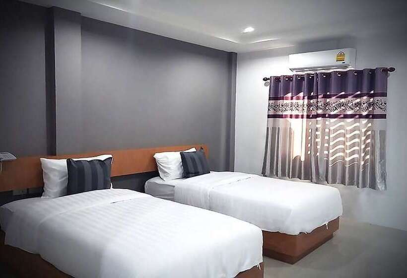 בית מלון כפרי Nichravee Resort Ubon Ratchathani